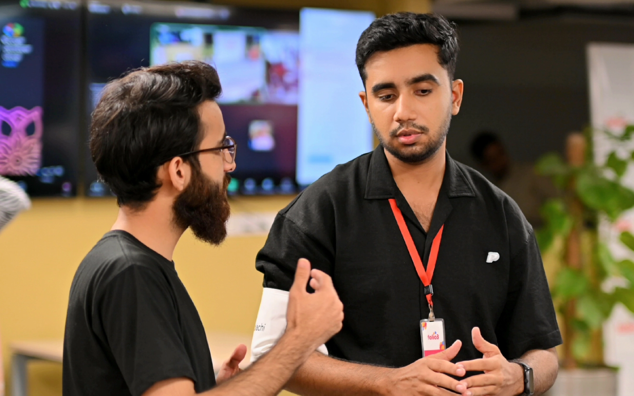 Build with AI Mini Hackathon 2025 - AI Engineer Huzaifa, Huzaifa Shahbaz, M. Huzaifa, Muhammad Huzaifa Shahbaz, mhuzaifa, mhuzaifadev speaking at Folio3 HQ